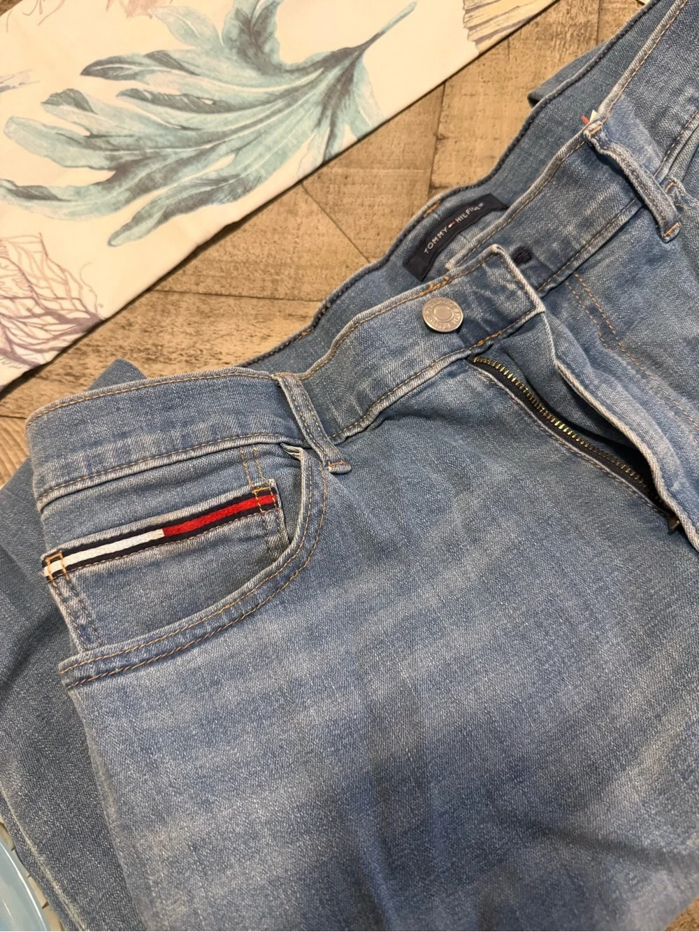 Tommy Hilfiger Men's Light Blue Denim Jeans